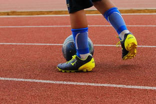 开云体育app在线-球队是否更倾向利用定位球制造边路进攻机会，球队是否更倾向利用定位球制造边路进攻机会